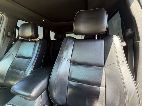 Used 2018 Jeep Grand Cherokee High Altitude RWD image 12