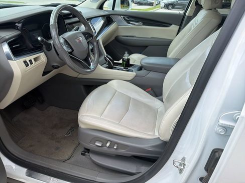 Used 2020 Cadillac XT6 Premium Luxury image 4