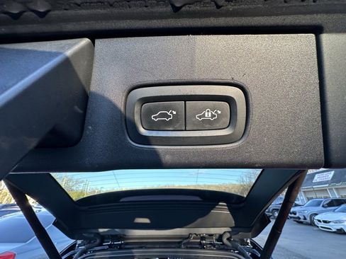 Used 2018 Volvo V90 T5 Cross Country w/ Convenience Package image 37