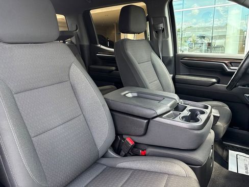 Used 2023 Chevrolet Silverado 1500 LT AWD/4WD image 14