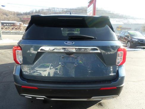 Used 2020 Ford Explorer XLT w/ Equipment Group 202A image 5