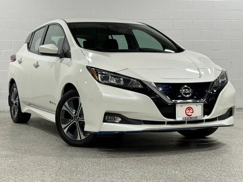 Used 2019 Nissan Leaf SV Plus w/ SV Plus Technology Package FWD image 4