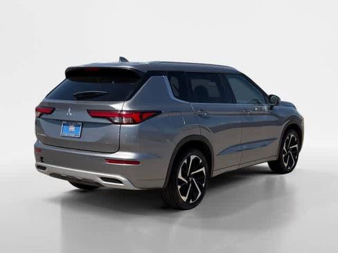 Used 2024 Mitsubishi Outlander SEL FWD image 5
