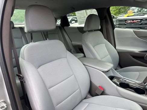 Used 2018 Chevrolet Malibu Hybrid FWD image 36