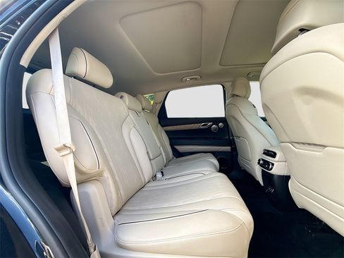 Used 2022 Genesis GV80 2.5T w/ Prestige Package 05 image 30
