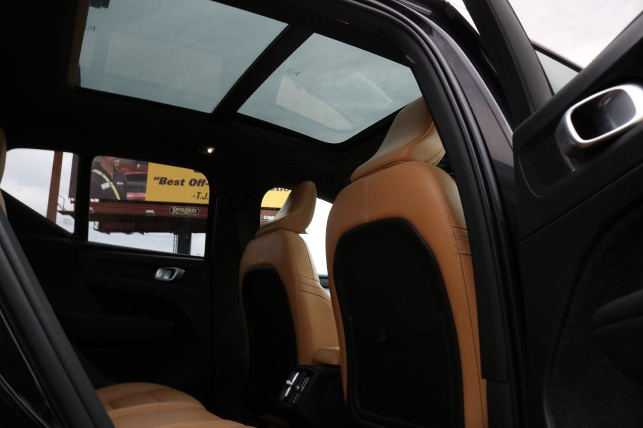 Used 2019 Volvo XC40 T5 Momentum AWD/4WD image 42