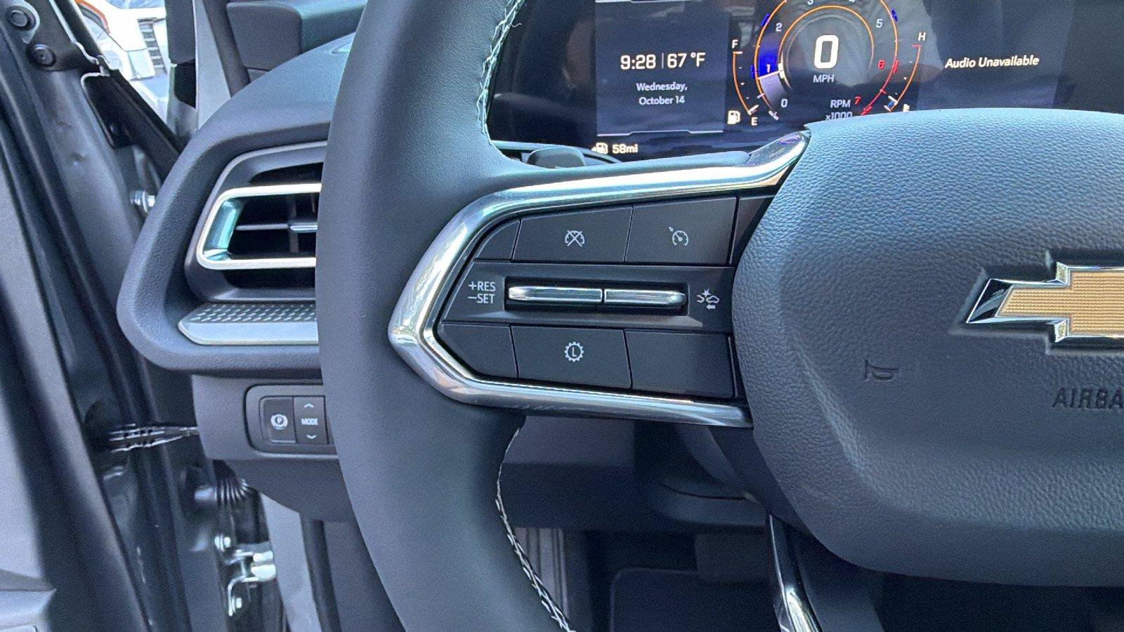New 2027 Chevrolet Traverse LT FWD image 23
