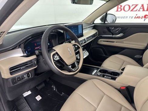 New 2026 Lincoln Corsair Premiere image 14