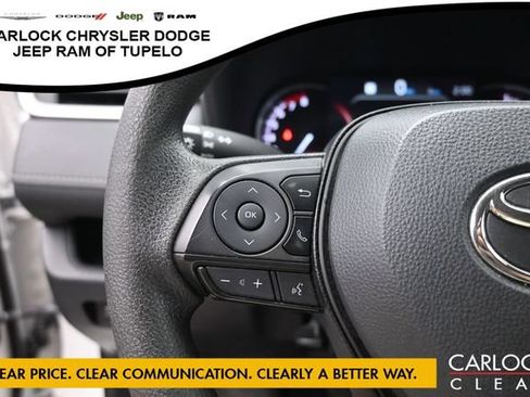 Used 2024 Toyota RAV4 XLE FWD image 16