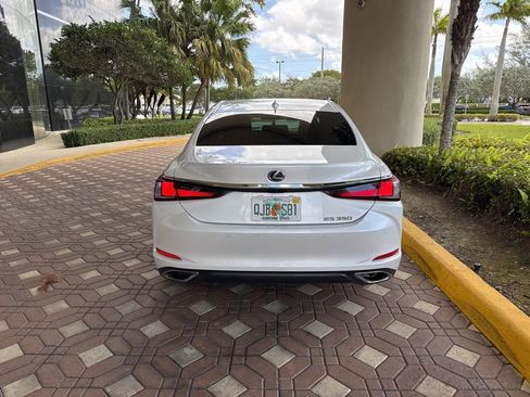 Used 2025 Lexus ES 350 w/ Premium Package image 7