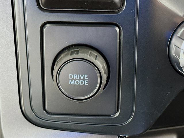 Used 2025 Ford F150 XLT w/ Equipment Group 302A MID RWD image 19