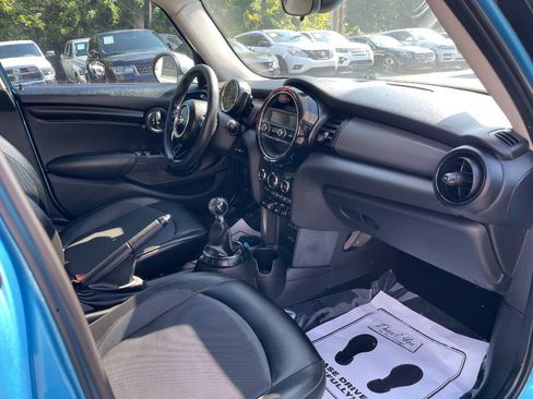 Used 2015 MINI Cooper 4-Door Hardtop FWD image 12