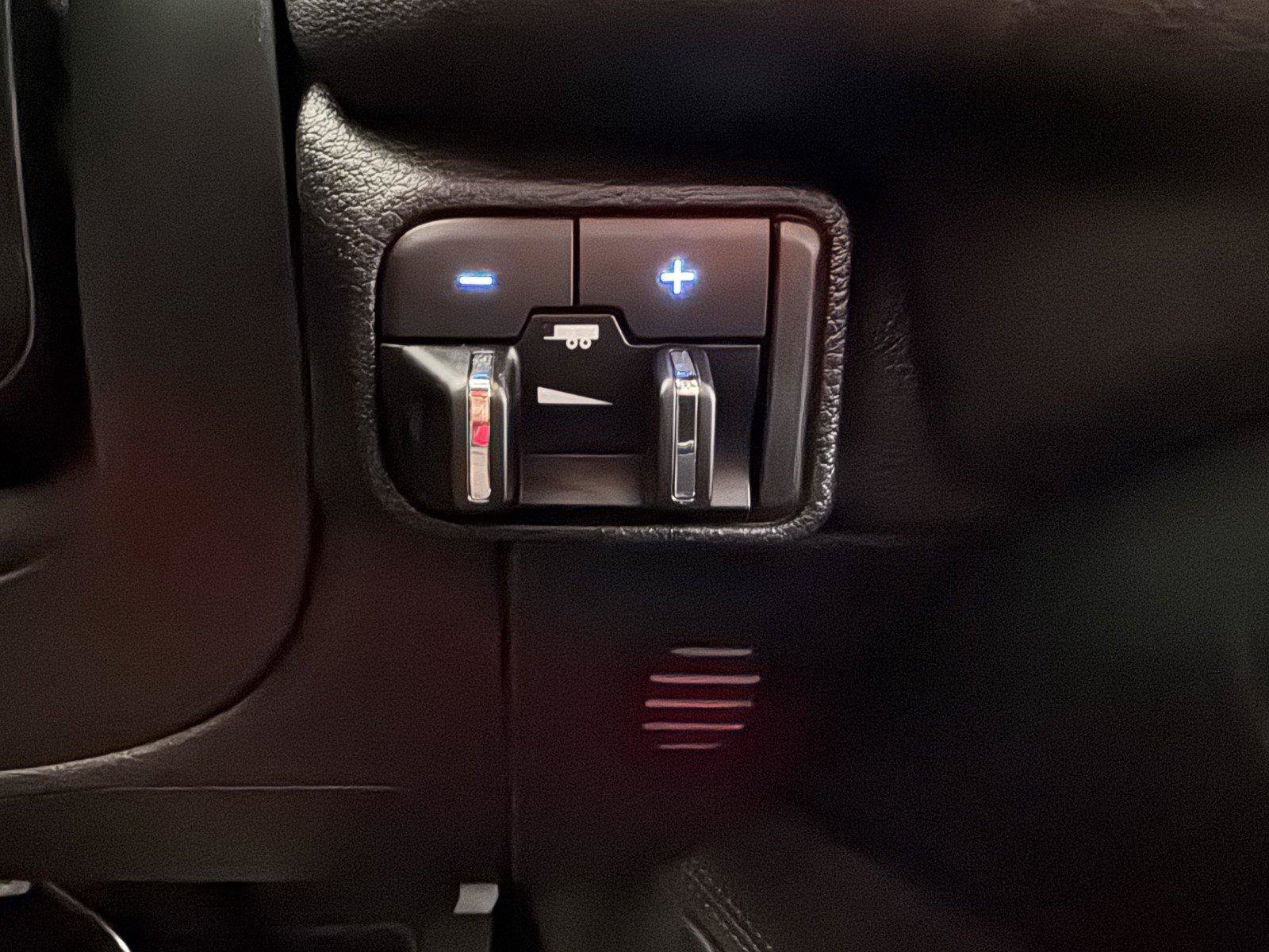 Used 2025 Dodge Durango R/T AWD/4WD image 22