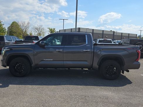 Used 2022 Toyota Tundra Limited w/ TRD Off-Road Package AWD/4WD image 4