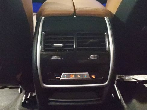 Used 2022 BMW X5 xDrive40i w/ M Sport Package AWD/4WD image 14