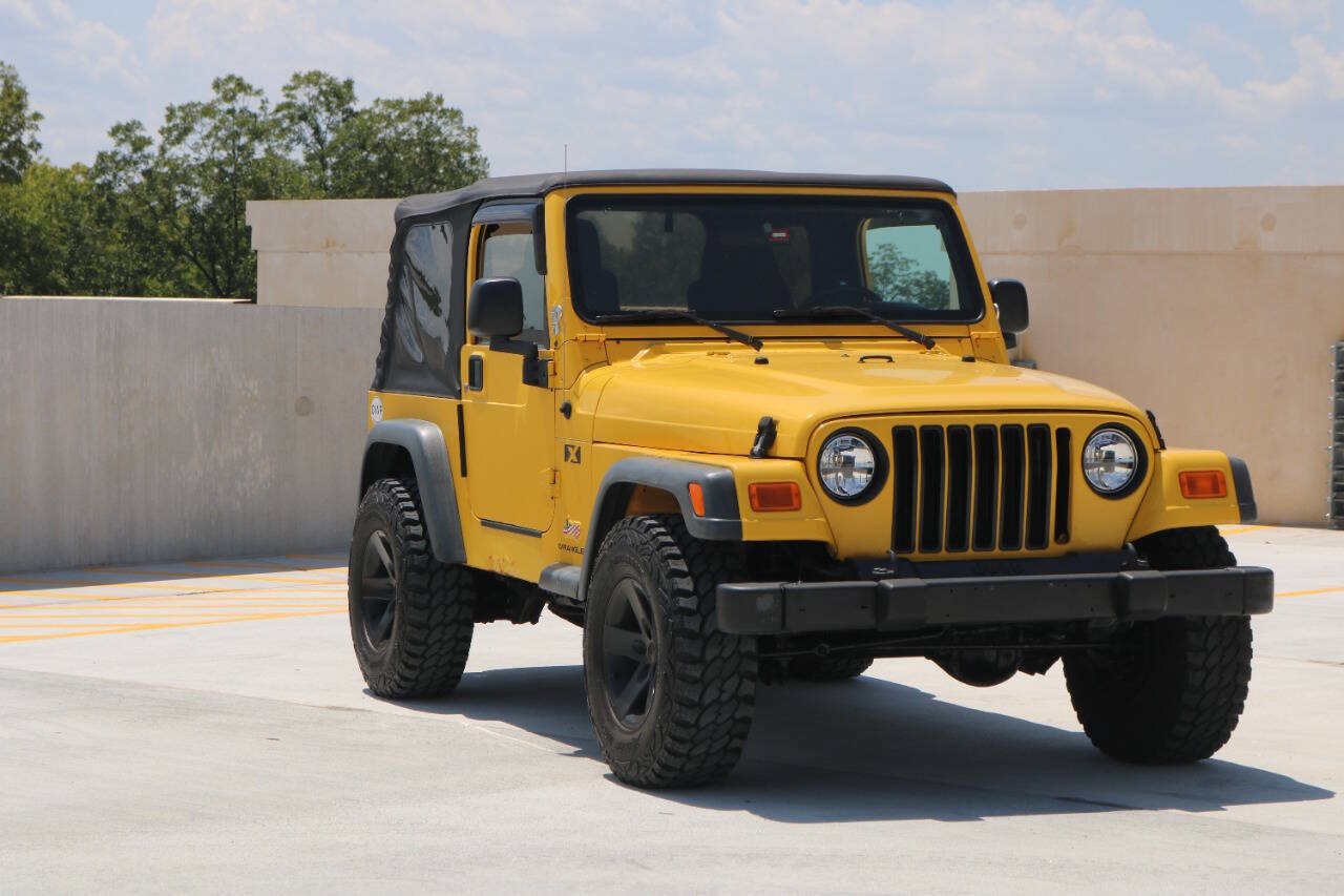 Used 2004 Jeep Wrangler X w/ Convenience Group AWD/4WD image 8
