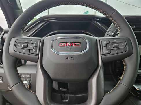 New 2026 GMC Sierra 2500 AT4 w/ AT4 Premium Plus Package AWD/4WD image 11