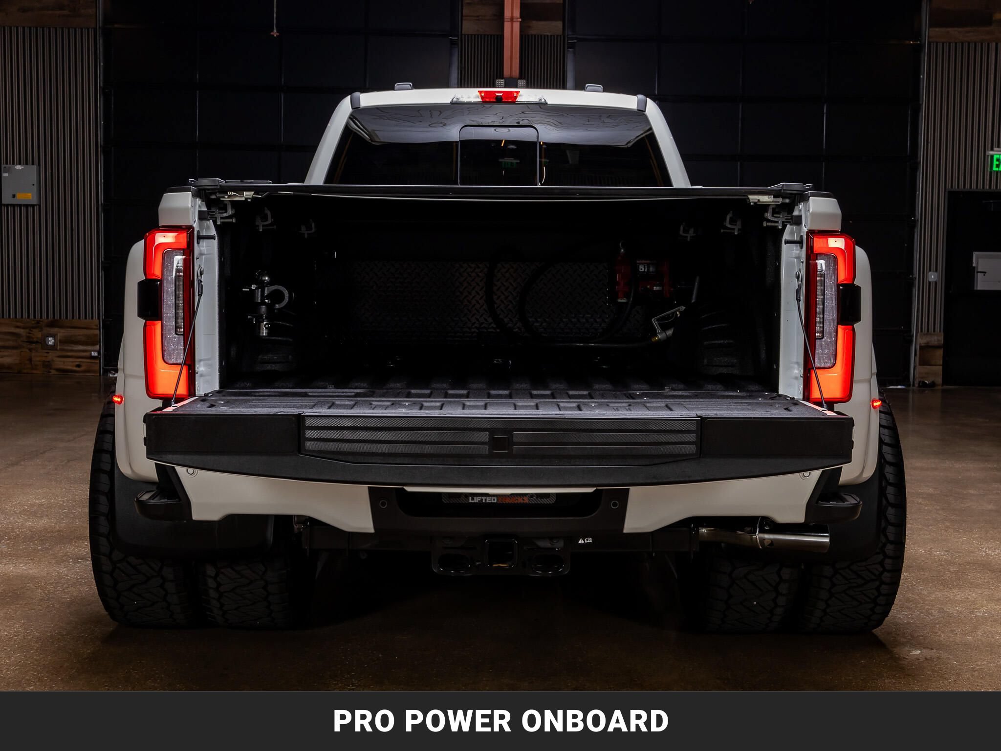 Used 2026 Ford F350 Platinum w/ Platinum Plus Package AWD/4WD image 8