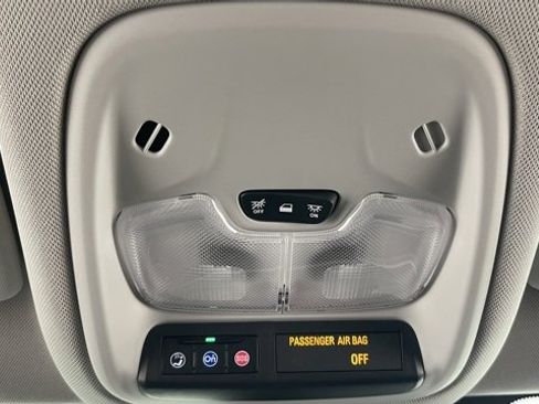 Used 2025 Chevrolet TrailBlazer LS w/ LS Convenience Package image 43