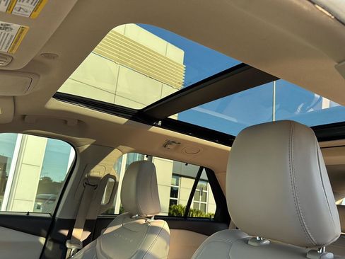 Used 2021 Ford Explorer Platinum w/ Equipment Group 601A image 28