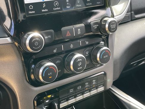 Used 2023 RAM 3500 Big Horn w/ Level 1 Equipment Group AWD/4WD image 35