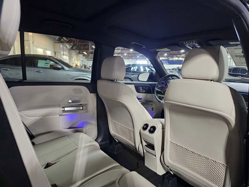 New 2026 Mercedes-Benz GLB 250 4MATIC image 15