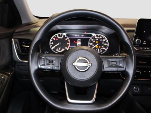 Used 2023 Nissan Rogue S image 23