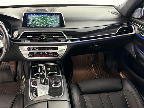 Used 2016 BMW 750i xDrive AWD/4WD image 18