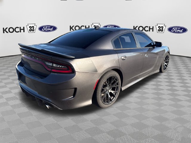 Used 2017 Dodge Charger R/T RWD image 8