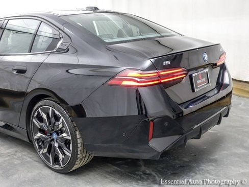 Used 2024 BMW i5 M60 w/ Executive Package image 9