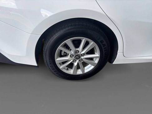 Used 2025 Toyota Camry LE FWD image 10