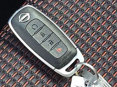 New 2026 Nissan Kicks SR w/ SR Premium Package image 28