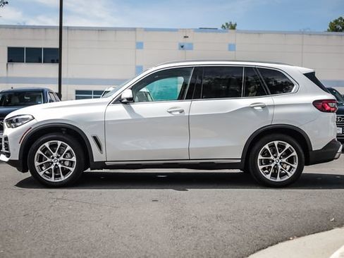 Used 2022 BMW X5 xDrive40i AWD/4WD image 11