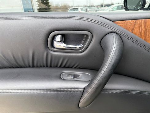 Used 2024 Nissan Armada SL image 22