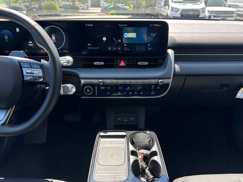 Used 2026 Hyundai Ioniq 5 SEL AWD/4WD image 16