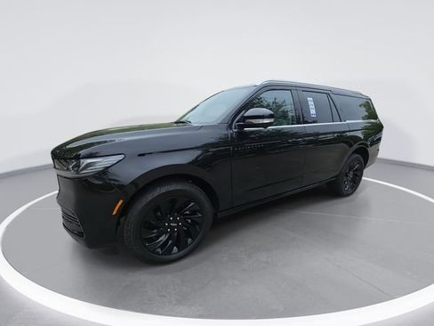 New 2026 Lincoln Navigator L Black Label AWD/4WD image 1