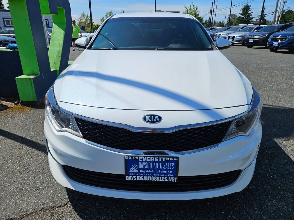 Used 2018 Kia Optima LX w/ 17" Alloy Wheels Package FWD image 7