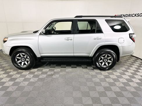 Used 2024 Toyota 4Runner TRD Off-Road image 6