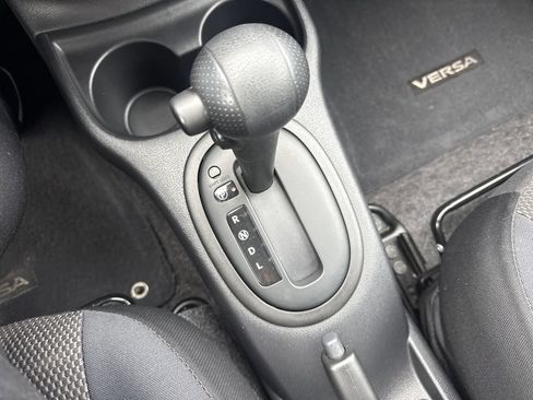 Used 2012 Nissan Versa SV w/ Convenience Pkg FWD image 31
