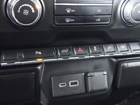 Used 2021 Chevrolet Silverado 1500 W/T w/ WT Value Package image 22