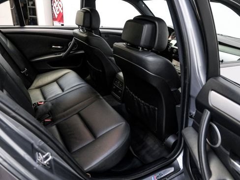 Used 2010 BMW M5 RWD image 32