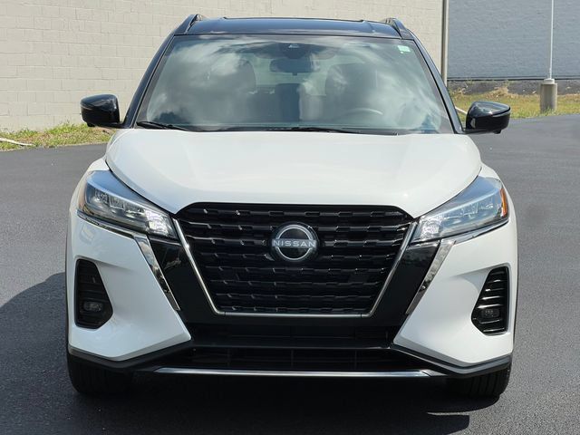 Used 2024 Nissan Kicks SR w/ SR Premium Package FWD image 34