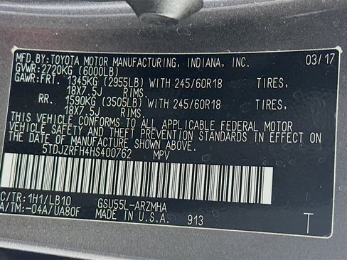 Used 2017 Toyota Highlander XLE AWD/4WD image 12