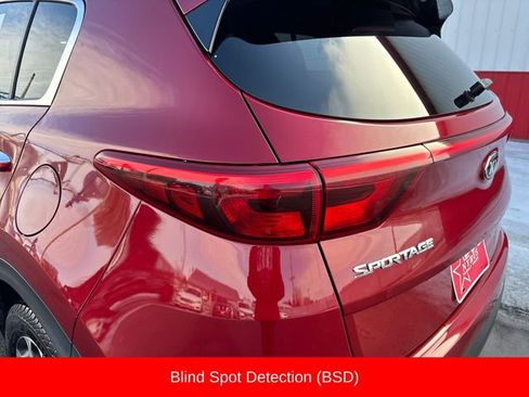 Used 2017 Kia Sportage EX w/ EX Technology Package image 18