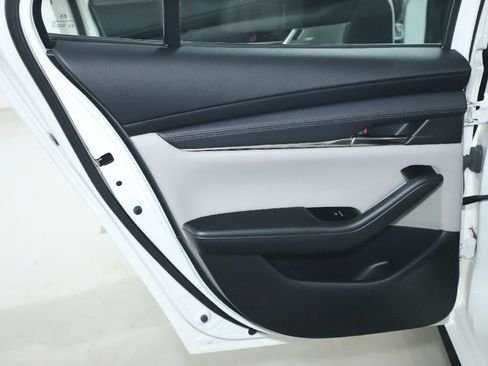 Used 2019 MAZDA MAZDA3 Sedan w/ Preferred Package image 13