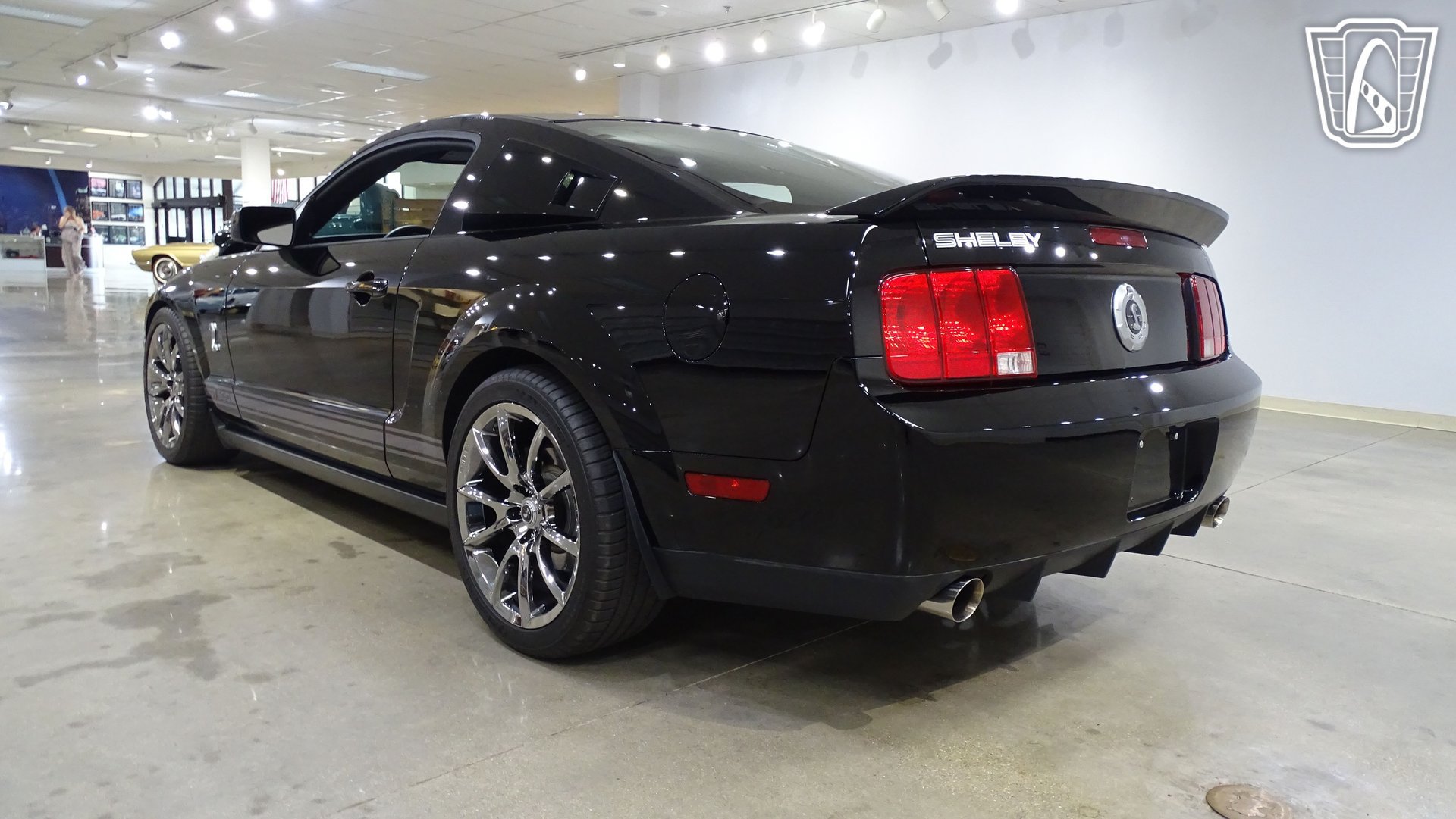 Used 2007 Ford Mustang Shelby GT500 RWD image 9