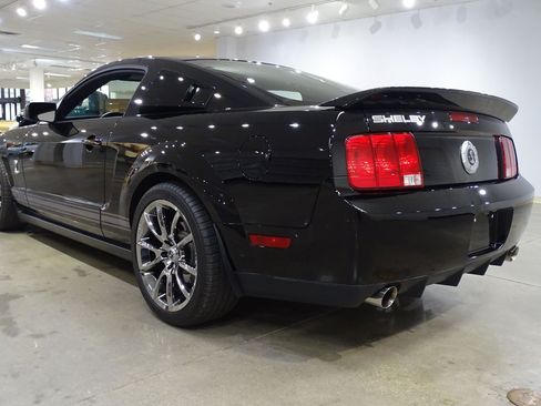 Used 2007 Ford Mustang Shelby GT500 RWD image 9