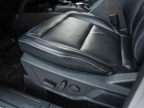 Used 2025 Ford Bronco Outer Banks image 42