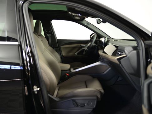 New 2025 Audi Q5 Premium Plus AWD/4WD image 18