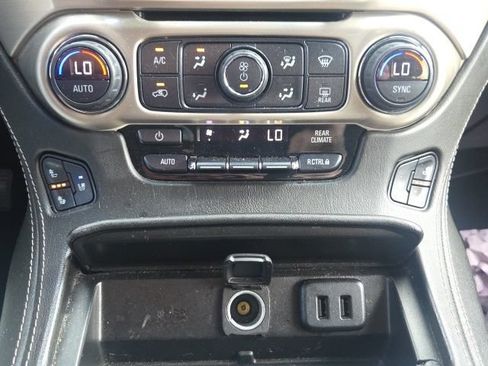 Used 2019 GMC Yukon Denali w/ Denali Ultimate Package AWD/4WD image 36